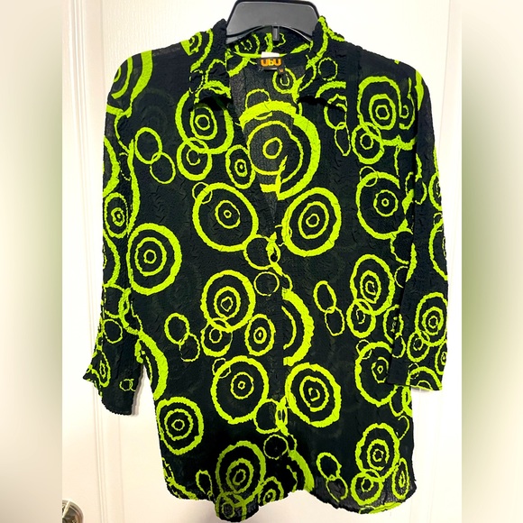 ubu Tops - UBU medium blouse neon green and black